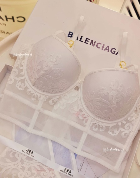 Бюстгальтер  корсет с трусиками (пуш-ап)