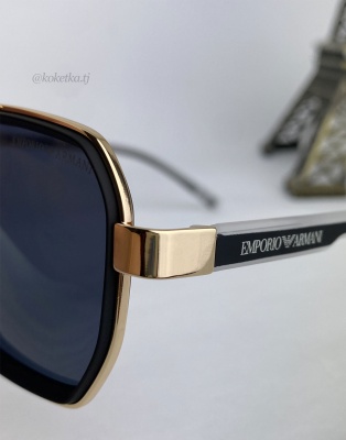 Очки солнцезащитные