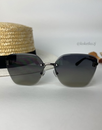 Очки солнцезащитные