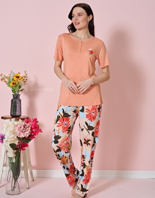 Домашний комплект с футболкой и штанами