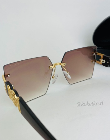 Очки солнцезащитные