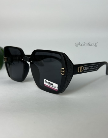 Очки солнцезащитные