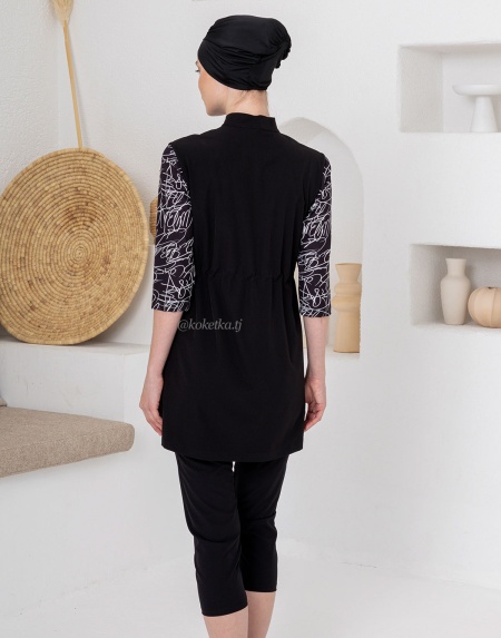 Модный купальник с короткими лосинами