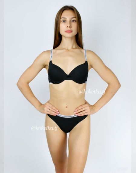 Бюстгальтер с трусиками — стринги