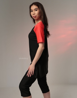 Модный купальник с короткими лосинами