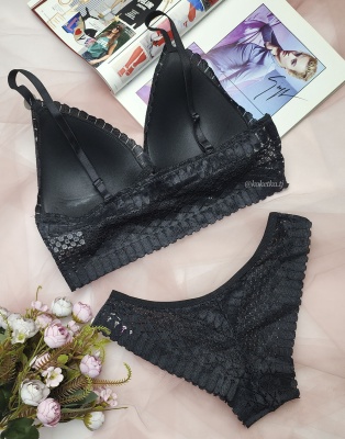 Бюстгальтер с трусиками