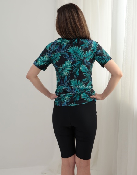 Модный купальник с шортиками