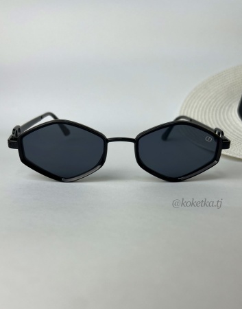 Очки солнцезащитные