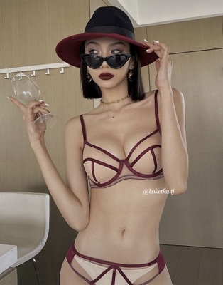 Бюстгальтер с трусиками слипы