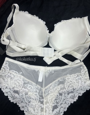 Бюстгальтер с трусиками слип