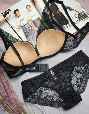 Бюстгальтер с трусиками