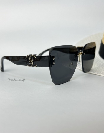 Очки солнцезащитные