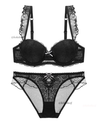 Бюстгальтер с трусиками