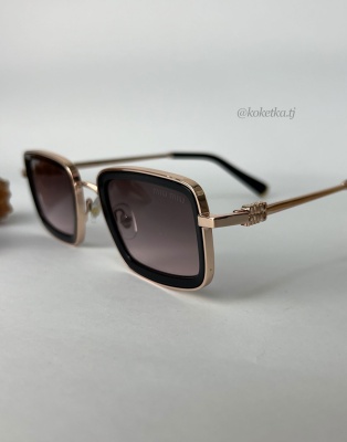 Очки солнцезащитные