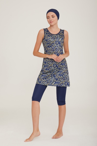 Модный купальник с короткими лосинами