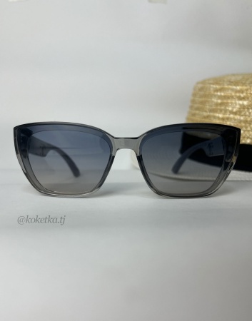 Очки солнцезащитные