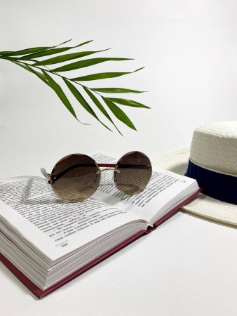 Очки солнцезащитные