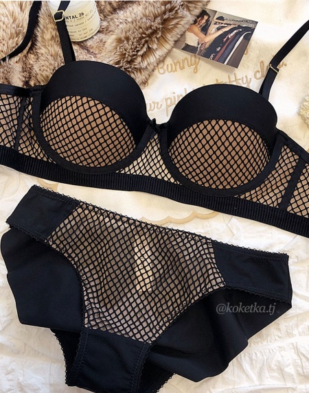 Бюстгальтер с трусиками (пуш-ап)