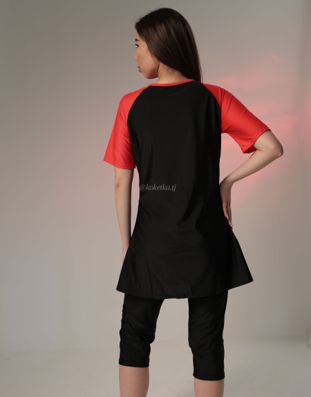 Модный купальник с короткими лосинами