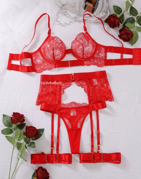 Сексуальный комплект белья с поясом