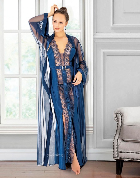 Атласная сорочка с халатом