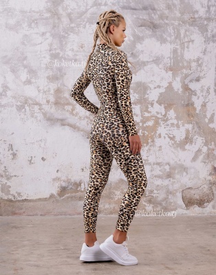 Спортивный комбинезон