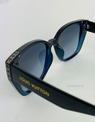 Очки солнцезащитные