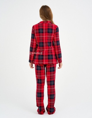 Рубашка и штаны в клетку