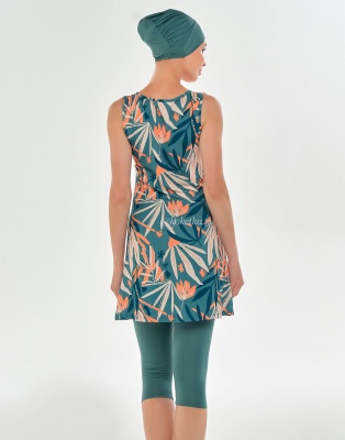 Модный купальник с короткими лосинами