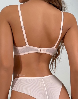  Бюстгальтер с трусиками бразилиана