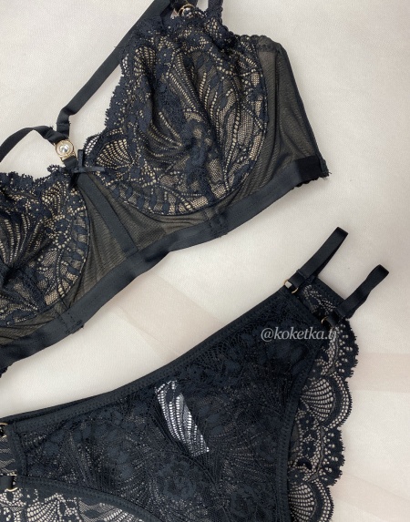 Бюстгальтер с трусиками бразилиана