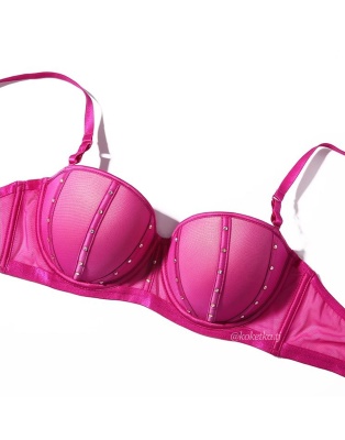 Бюстгальтер с трусиками (пуш-ап)