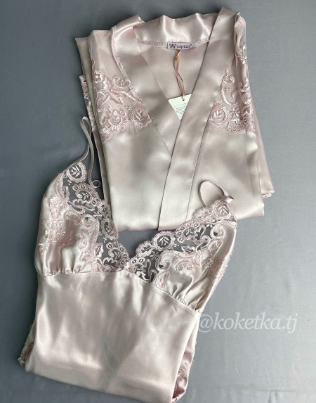 Атласная сорочка с халатом от Espuar