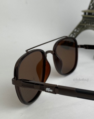 Очки солнцезащитные