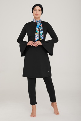 Модный купальник с лосинами   