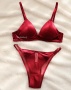 Бюстгальтер с трусиками бразилиана