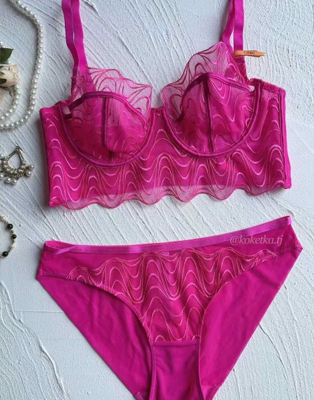 Бюстгальтер с трусиками слип