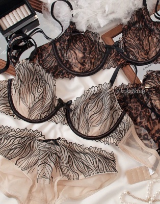 Бюстгальтер с трусиками слип