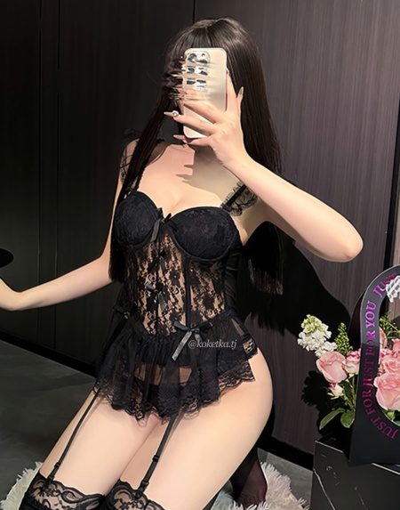 Корсет с пажами для чулок