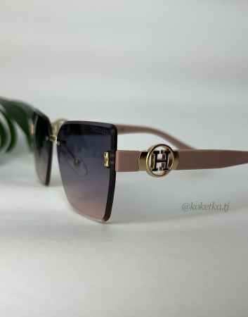 Очки солнцезащитные