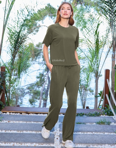 Стильный и комфортный повседневный комплект