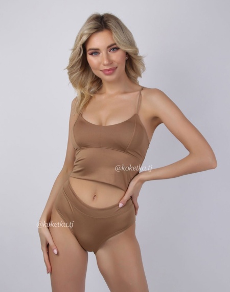Гладкий топ с трусиками
