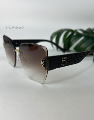 Очки солнцезащитные