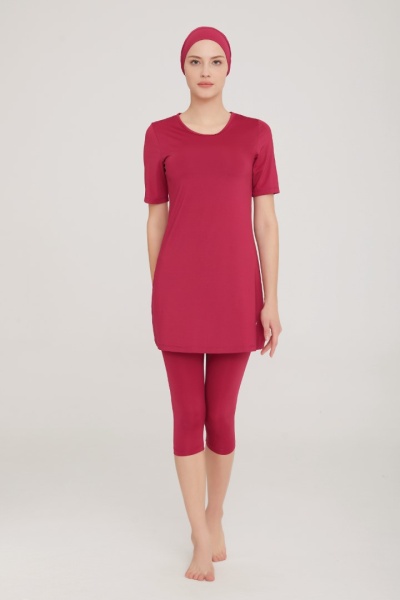 Платье и укороченные лосины