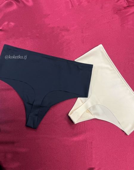 Бесшовные трусики стринг