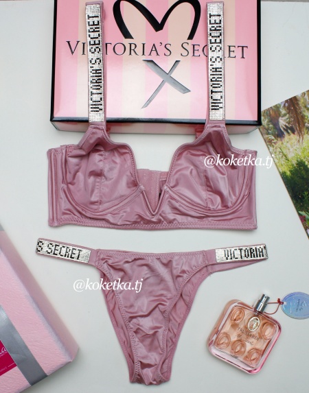 Бюстгальтер с трусиками под Victoria’s Secret