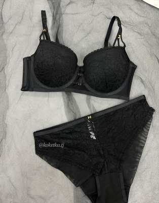 Бюстгальтер с трусиками (пуш-ап)