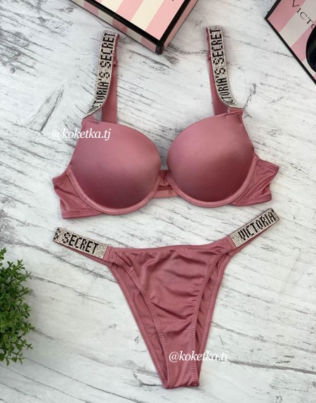Бюстгальтер с трусиками под Victoria’s Secret