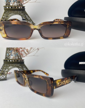 Очки солнцезащитные