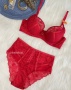Бюстгальтер с трусиками